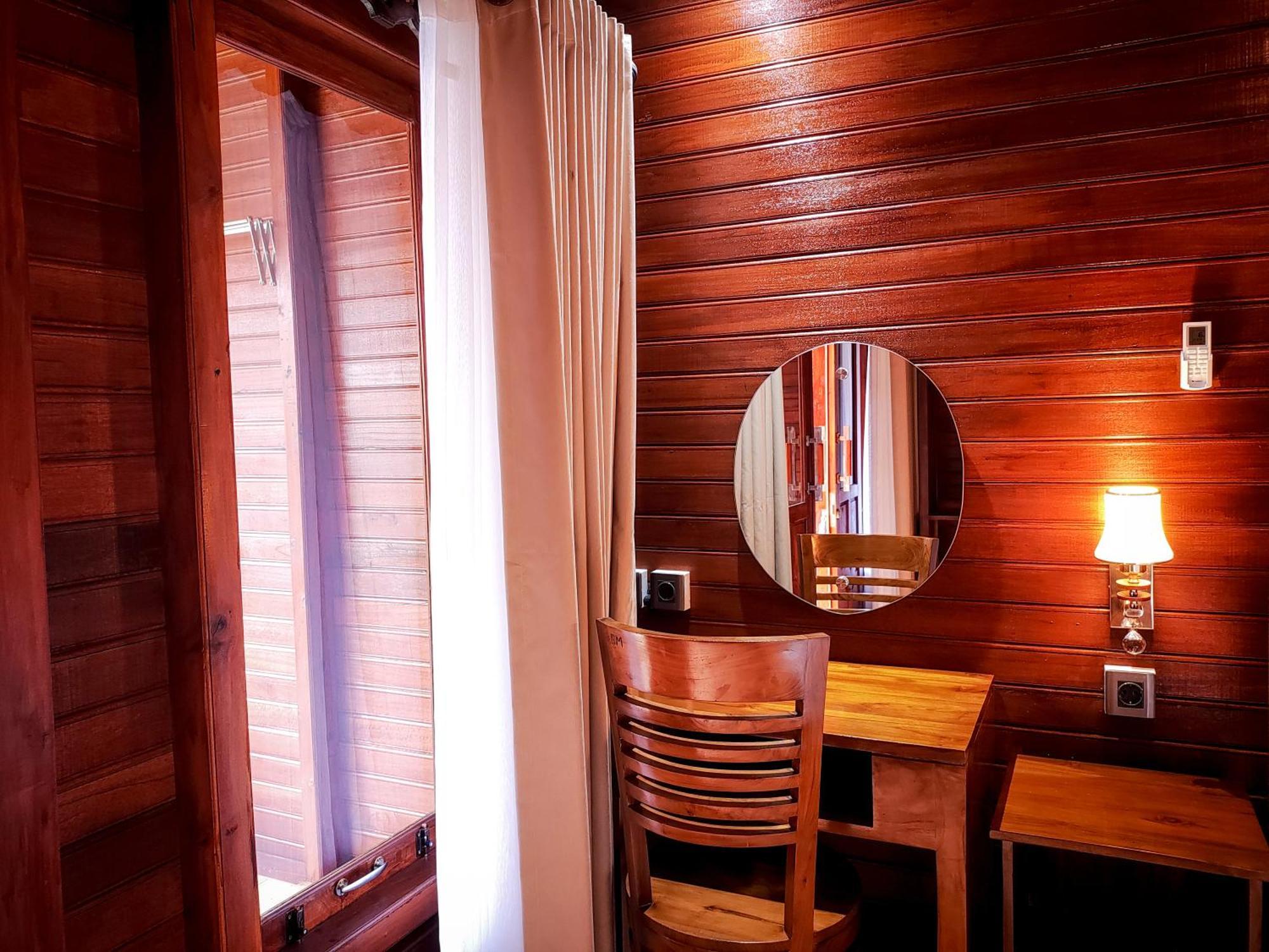 Uli Wood Villa, Jimbaran Bali - Near Gwk Zewnętrze zdjęcie