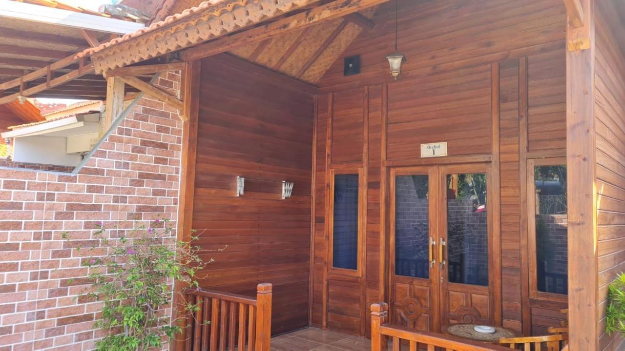 Uli Wood Villa, Jimbaran Bali - Near Gwk Zewnętrze zdjęcie