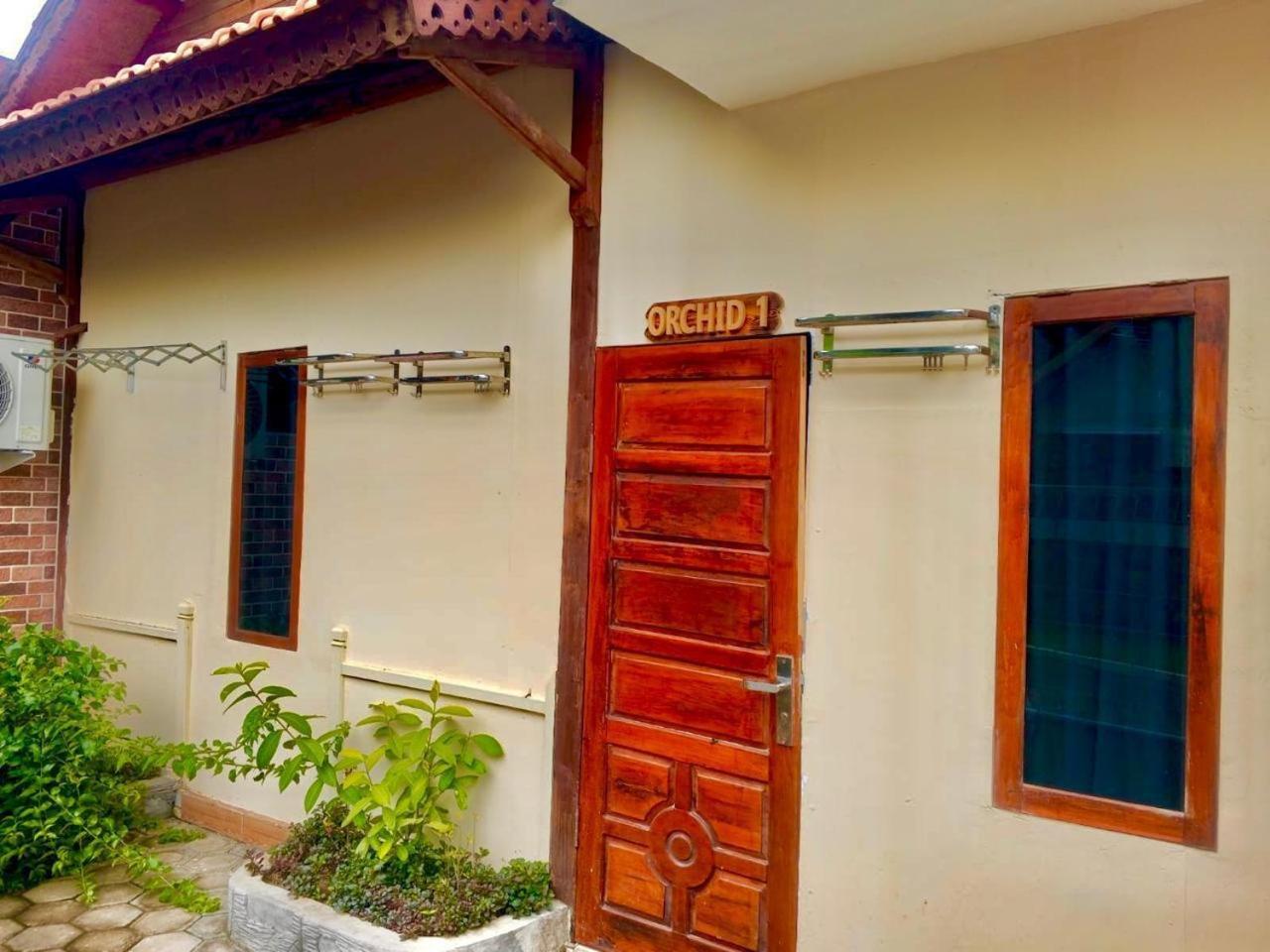 Uli Wood Villa, Jimbaran Bali - Near Gwk Zewnętrze zdjęcie